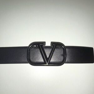 Valentino Garavani VLOGO Leather Belt